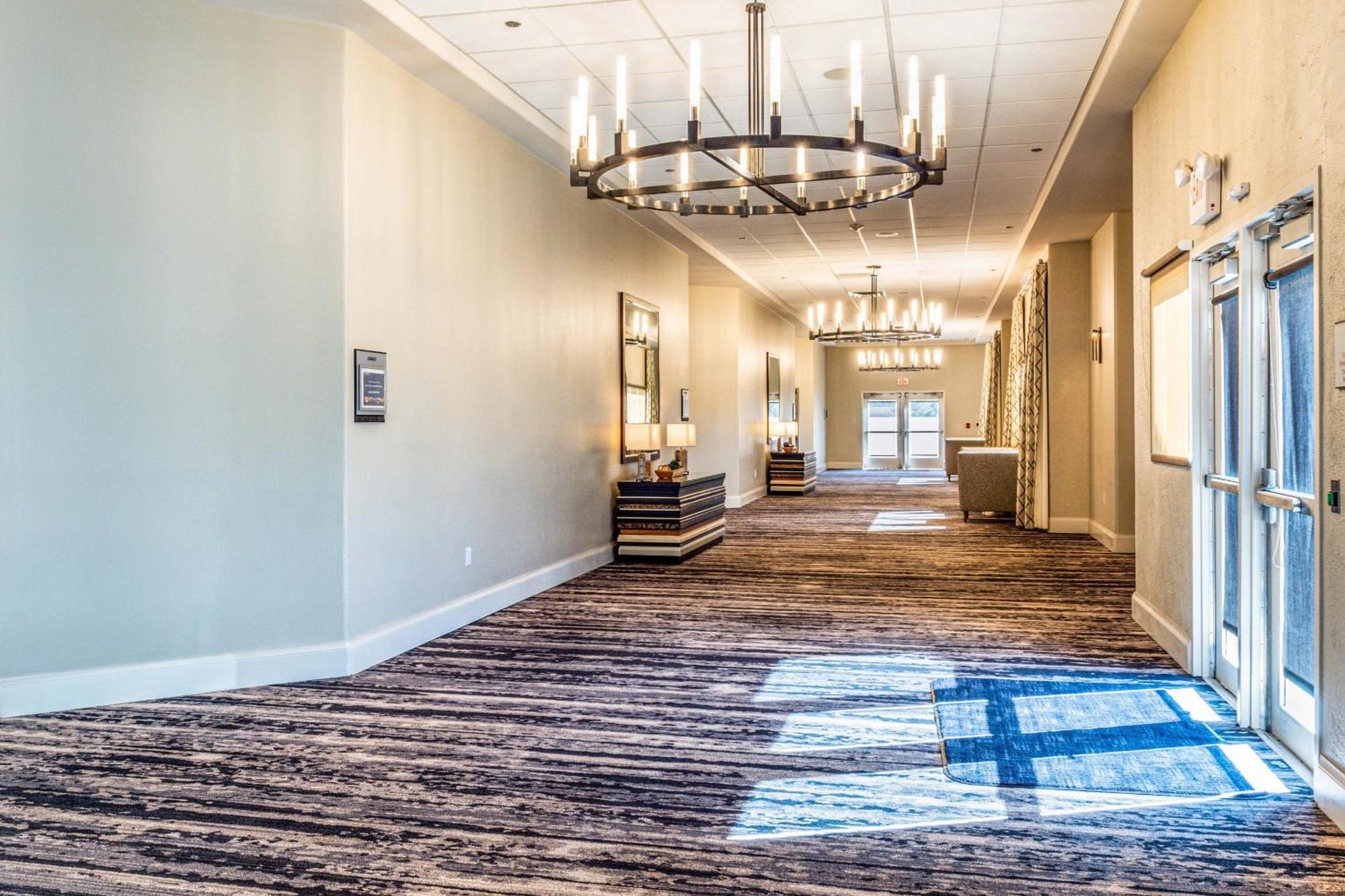 Sheraton Albuquerque Airport Hotel Екстериор снимка