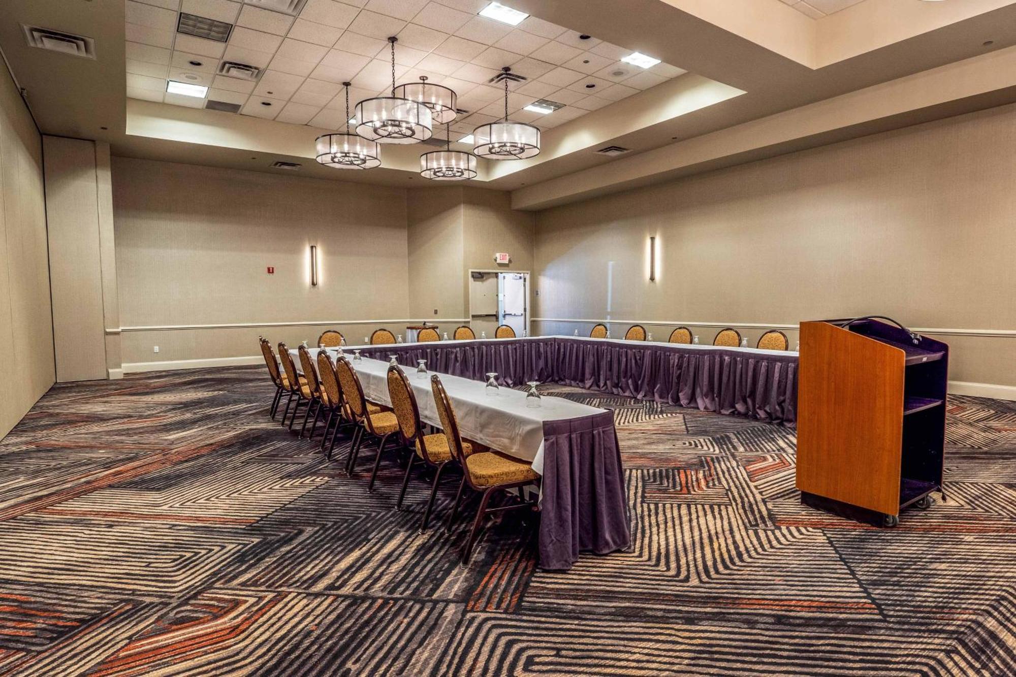 Sheraton Albuquerque Airport Hotel Екстериор снимка