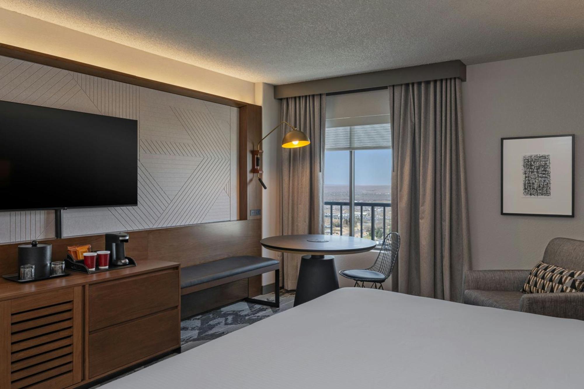 Sheraton Albuquerque Airport Hotel Екстериор снимка