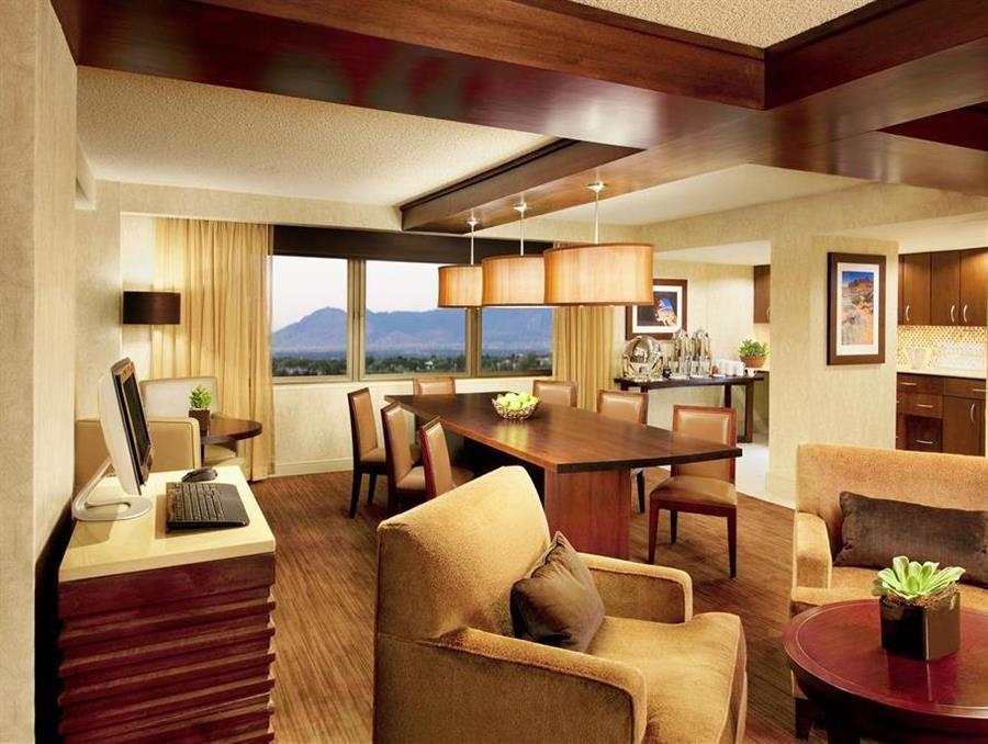 Sheraton Albuquerque Airport Hotel Екстериор снимка