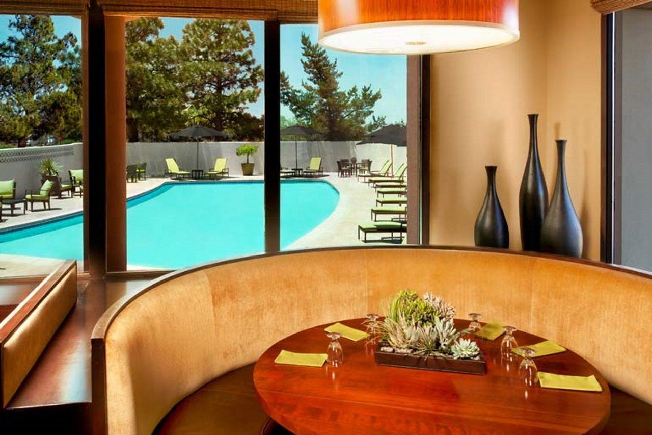 Sheraton Albuquerque Airport Hotel Екстериор снимка