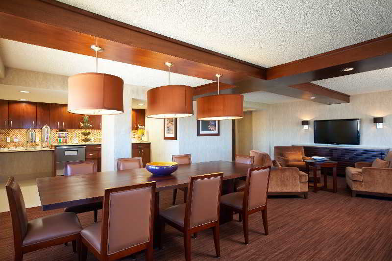 Sheraton Albuquerque Airport Hotel Ресторант снимка
